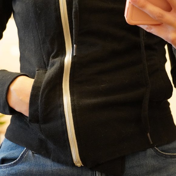 Asymmetric Converse Jacket - Picture 3 of 6